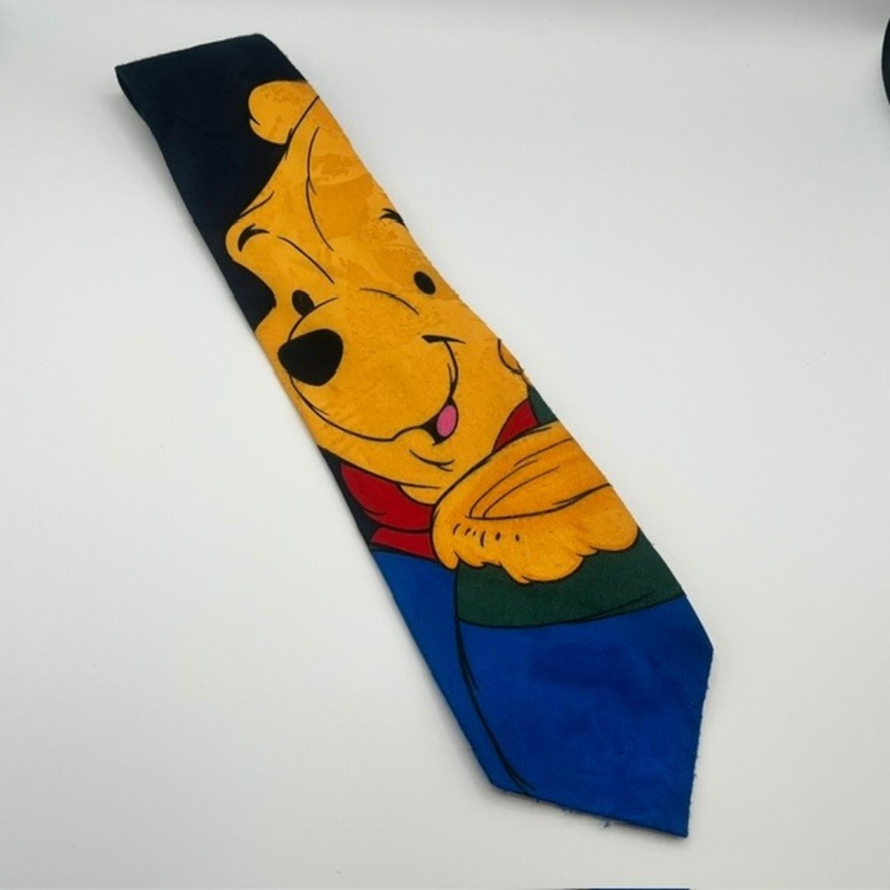 Disney Winnie the Pooh Mens Vintage Character Graphic Silk Look Necktie Blue